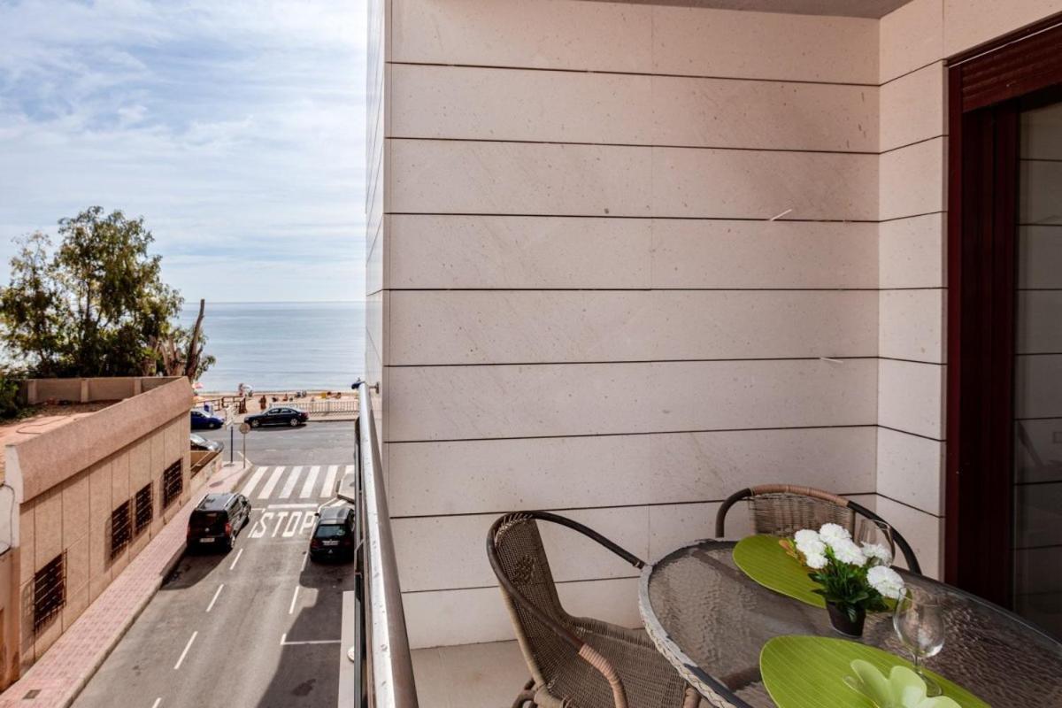 Nice Apartment With Terrace On The Los Locos Beach Torrevieja Exterior photo